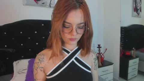 Snapshot of abby_jones2 chatting on 06.24.26 abby jones online show from 06.24.26