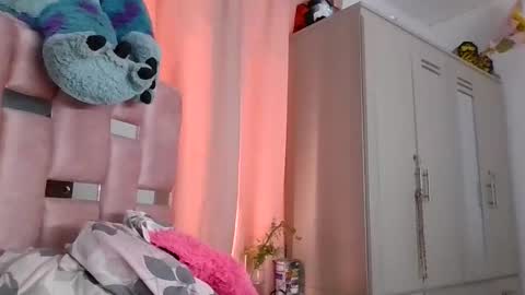 abby_moss_2 online show from 10.30.25