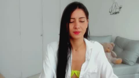 Snapshot of abbyada chatting on 12.21.25 Laura online show from 12.21.25