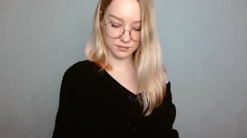 Snapshot of abbymoore__ chatting on 02.10.25 Abby Lovense is active online show from 02.10.25