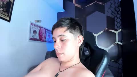 Snapshot of abbysmiitth_ chatting on 10.28.25 Abby Smith online show from 10.28.25