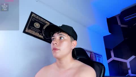 Snapshot of abbysmiitth_ chatting on 11.12.25 Abby Smith online show from 11.12.25