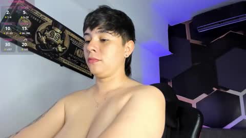 Snapshot of abbysmiitth_ chatting on 11.21.25 Abby Smith online show from 11.21.25