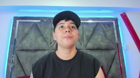 Snapshot of abbysmiitth_ chatting on 12.16.25 Abby Smith online show from 12.16.25