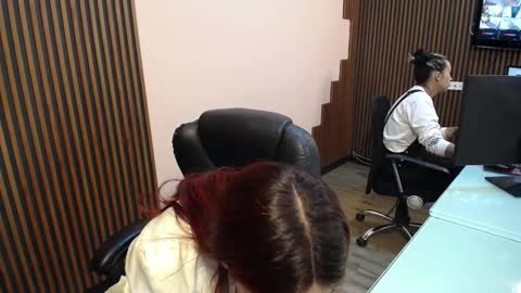 Abby Stones online show from 01.12.26