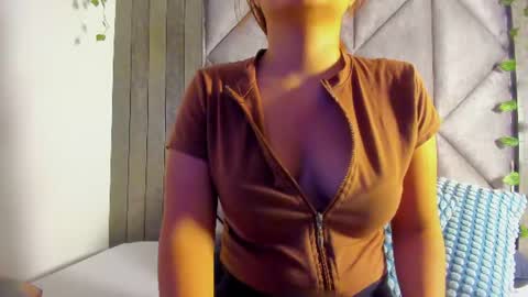 Snapshot of abbywathson chatting on 06.25.26 A B B Y online show from 06.25.26
