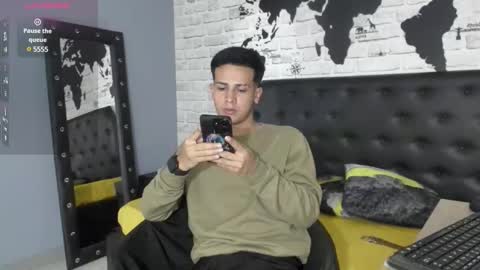 Snapshot of abelasburgo chatting on 02.05.25 Independence model AbelAsburgo online show from 02.05.25