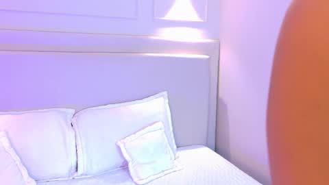 abiehils online show from 10.27.25