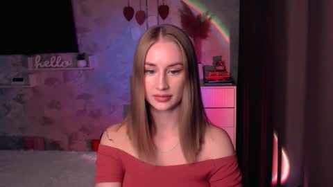 Snapshot of abigail_flex chatting on 09.20.25 Anna online show from 09.20.25