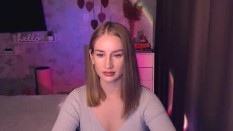 Snapshot of abigail_flex chatting on 10.23.25 Anna online show from 10.23.25