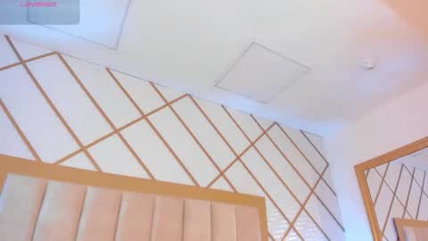    online show from 11.06.25