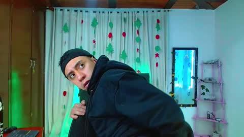 Snapshot of abnerdam chatting on 11.11.25 abnerdam online show from 11.11.25