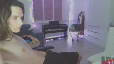 hi  cum in pvt noi extra tip online show from 02.06.25