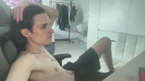 hi  cum in pvt noi extra tip online show from 06.15.26