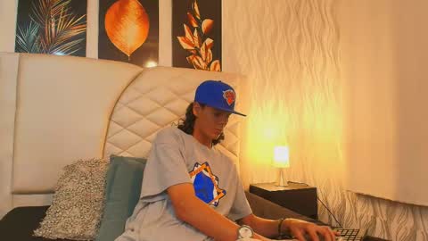 Snapshot of abravanel_sefardi chatting on 06.04.26 Abrovanel online show from 06.04.26