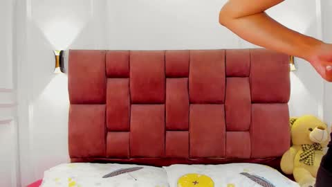 Snapshot of abril_jones10 chatting on 01.07.25 Abril jones online show from 01.07.25