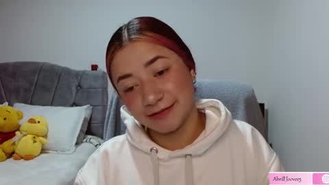 Abril online show from 02.06.25