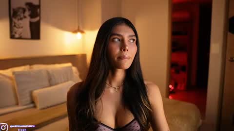 Snapshot of abril_w18 chatting on 06.14.26 My name is Alexa. Please say hello I like to chat with you. If you have requests please use tip online show from 06.14.26