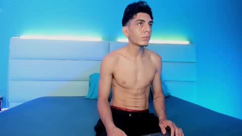 Snapshot of abrilandjulian chatting on 03.02.26 Abril and Julian online show from 03.02.26