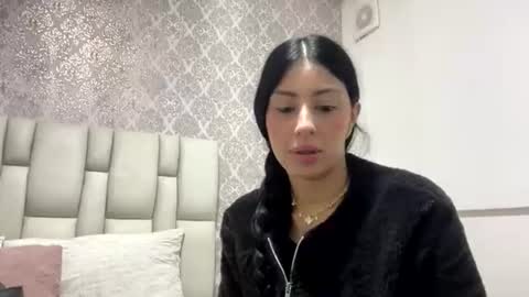 abrilsantosxo online show from 06.13.26