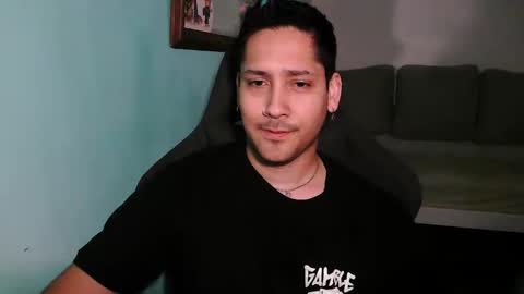 Snapshot of abruptoinusual chatting on 10.12.25 abruptoinusual online show from 10.12.25