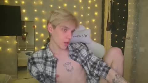 Snapshot of abslut chatting on 01.13.26 Nick online show from 01.13.26