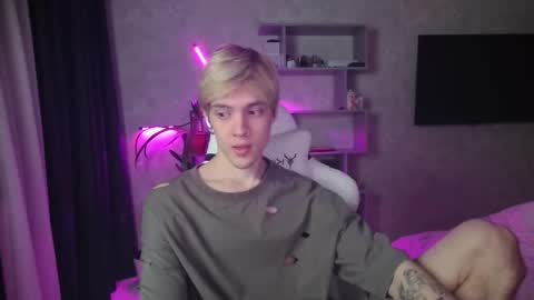 Snapshot of abslut chatting on 02.17.26 Nick online show from 02.17.26