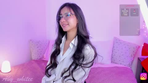 Snapshot of aby_whitee chatting on 01.08.25 Aby online show from 01.08.25