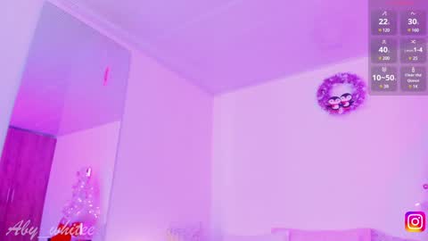 Snapshot of aby_whitee chatting on 01.11.25 Aby online show from 01.11.25