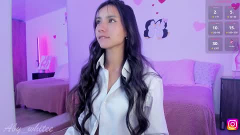 Snapshot of aby_whitee chatting on 02.20.25 Aby online show from 02.20.25