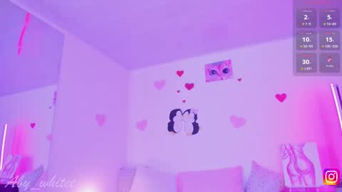 Snapshot of aby_whitee chatting on 02.23.25 Aby online show from 02.23.25