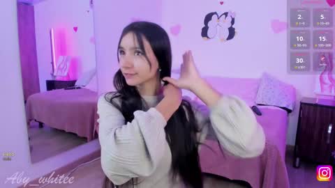 Snapshot of aby_whitee chatting on 03.04.25 Aby online show from 03.04.25