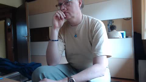 Snapshot of ach471 chatting on 12.05.24 ach471 online show from 12.05.24