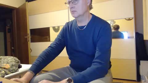 Snapshot of ach471 chatting on 12.12.24 ach471 online show from 12.12.24