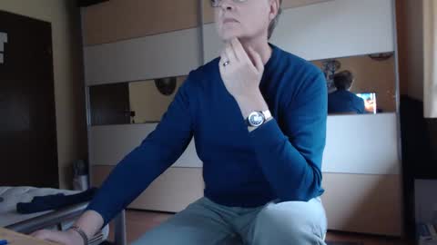 Snapshot of ach471 chatting on 12.13.24 ach471 online show from 12.13.24