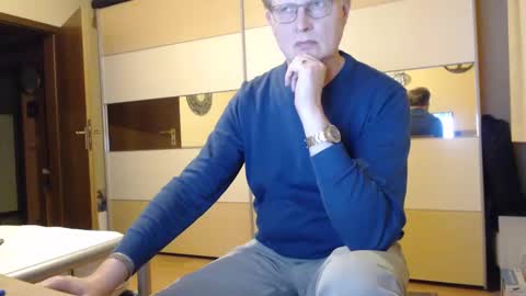 Snapshot of ach471 chatting on 12.13.24 ach471 online show from 12.13.24