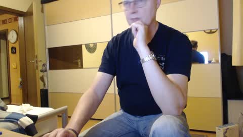 Snapshot of ach471 chatting on 01.10.25 ach471 online show from 01.10.25