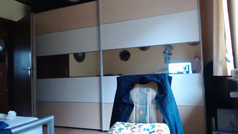 Snapshot of ach471 chatting on 03.11.25 ach471 online show from 03.11.25