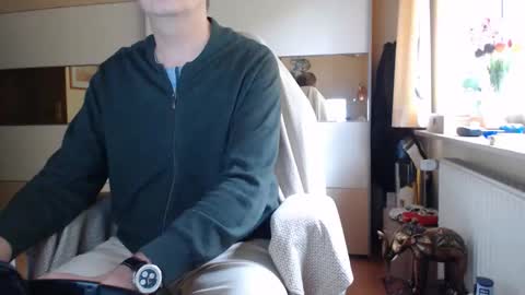 Snapshot of ach471 chatting on 10.24.25 ach471 online show from 10.24.25