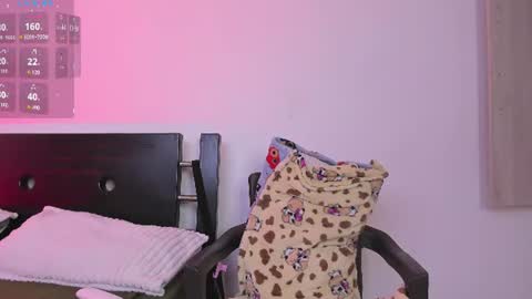 Snapshot of acid_longer chatting on 07.22.26 centric independent model online show from 07.22.26