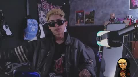 Snapshot of acidmilo chatting on 02.02.26 Acid Milo online show from 02.02.26