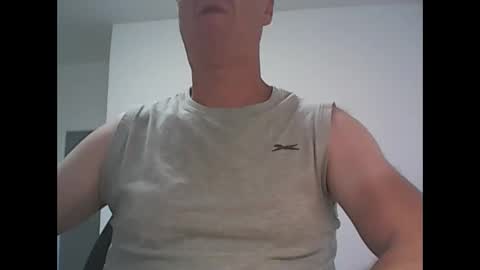 Snapshot of active147 chatting on 09.25.25 active147 online show from 09.25.25