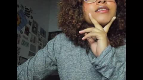 Snapshot of ada_gales_ chatting on 02.06.25  Isa  online show from 02.06.25