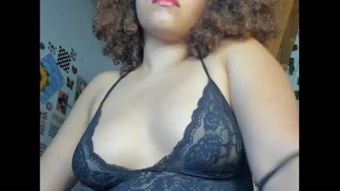 Snapshot of ada_gales_ chatting on 02.09.25  Isa  online show from 02.09.25