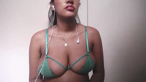 Snapshot of ada_jhonson chatting on 02.08.25 Adhara online show from 02.08.25