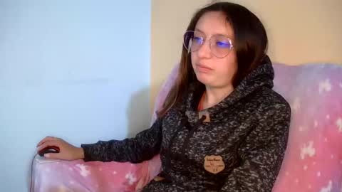 Snapshot of ada_naugthy1 chatting on 02.26.25 Ada naugthy28 online show from 02.26.25