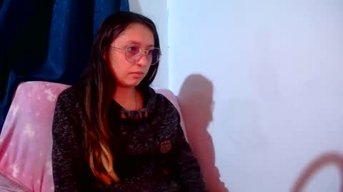 Snapshot of ada_naugthy1 chatting on 10.21.25 Ada naugthy28 online show from 10.21.25