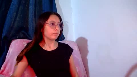 Snapshot of ada_naugthy1 chatting on 10.23.25 Ada naugthy28 online show from 10.23.25