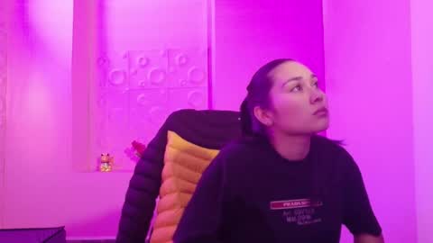 Adaira online show from 11.11.25