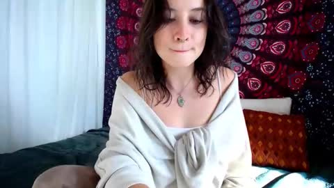 Adalyn online show from 10.21.25